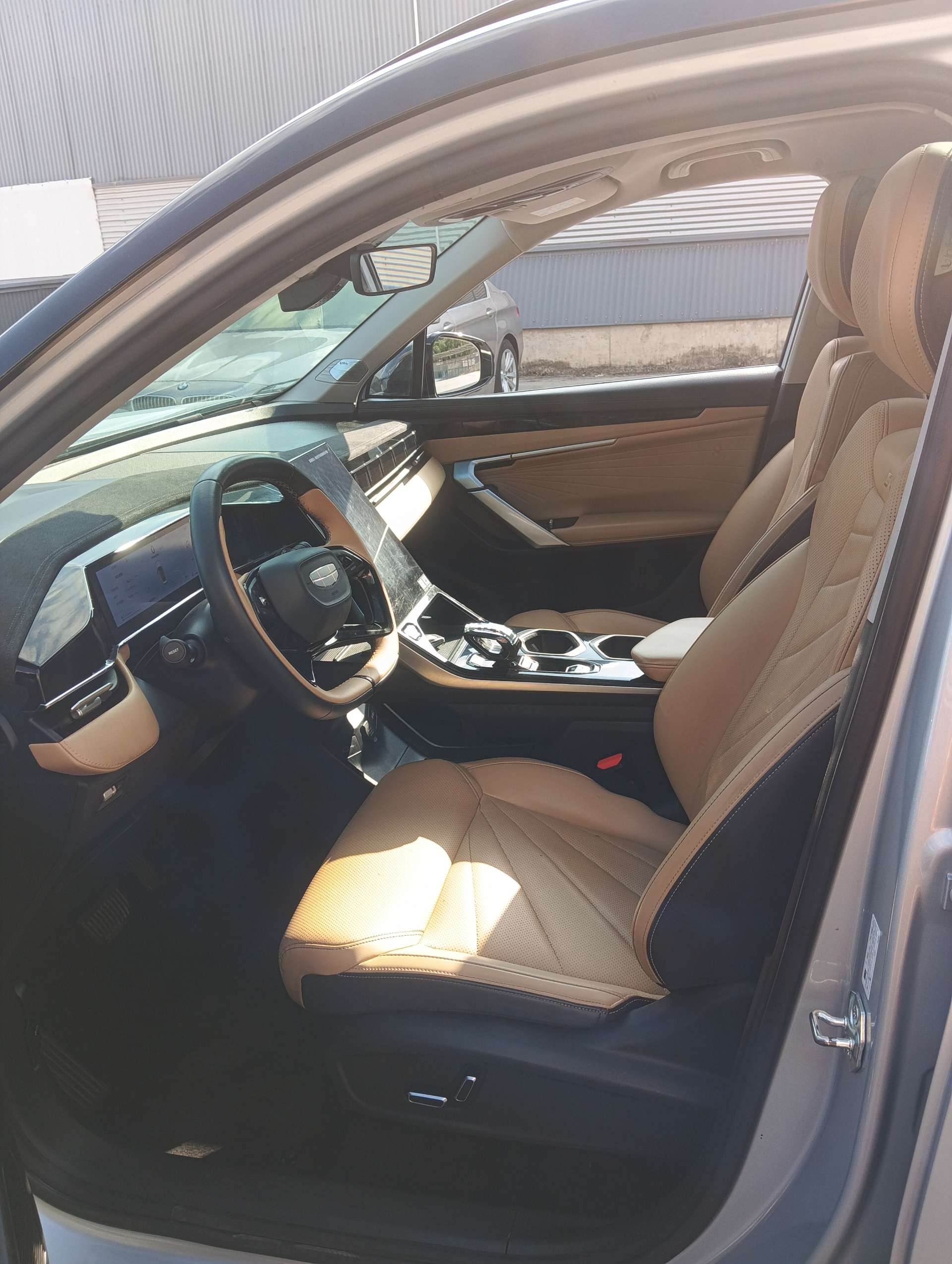 GEELY Boyue L 2023 #4 GEELY Boyue L 2023 immagine di auto #4