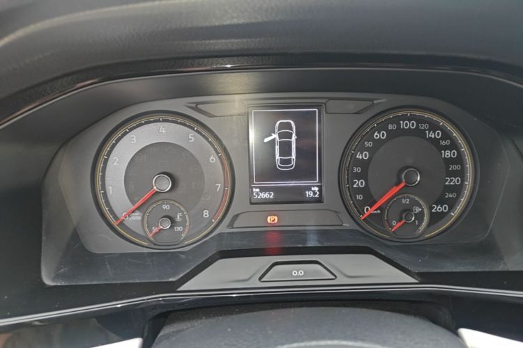 Volkswagen Lavida 2019 car image #12