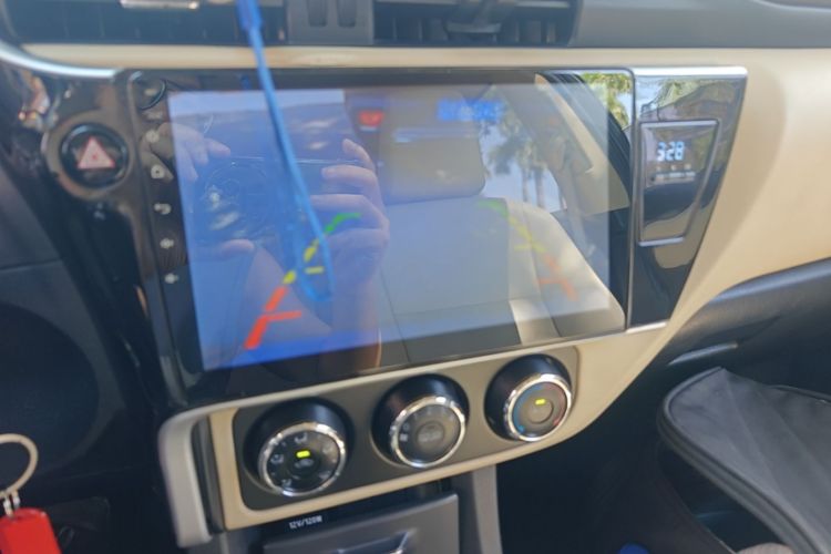 Toyota Corolla 2018 #13 Toyota Corolla 2018 car image #13