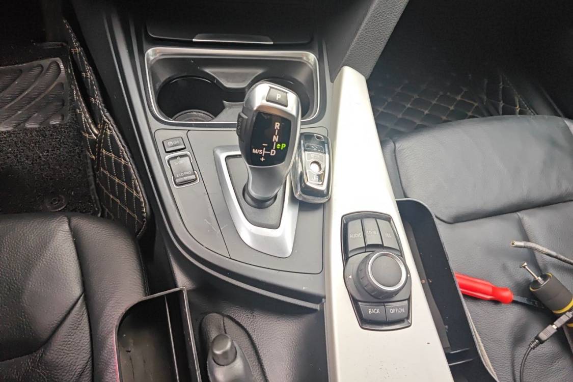 BMW 3 Series 2013 car image #29
