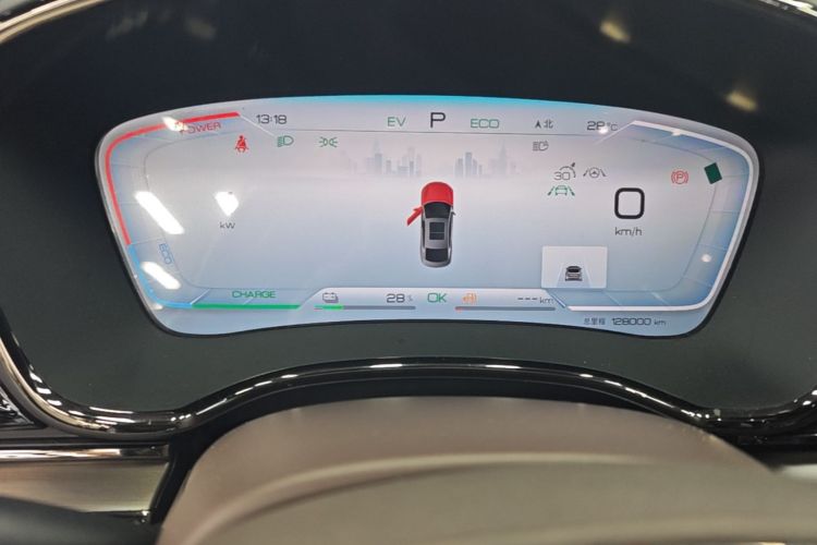 BYD Han 2022 car image #12