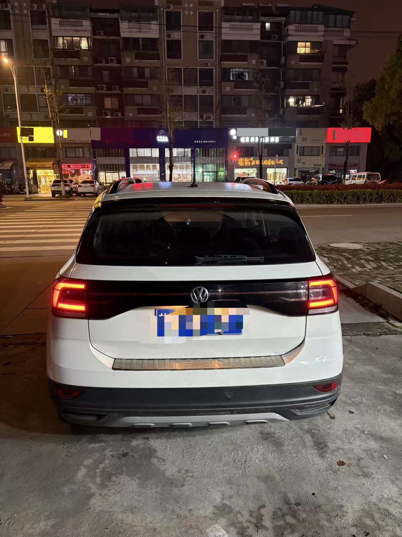 Volkswagen T-Cross 2020 car image #4