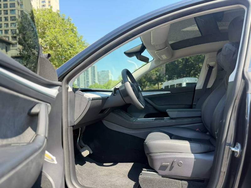Tesla Model Y 2024 #7 Tesla Model Y 2024 image de voiture #7