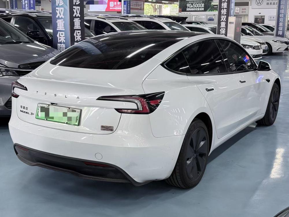 Tesla Model 3 2025 car image #5