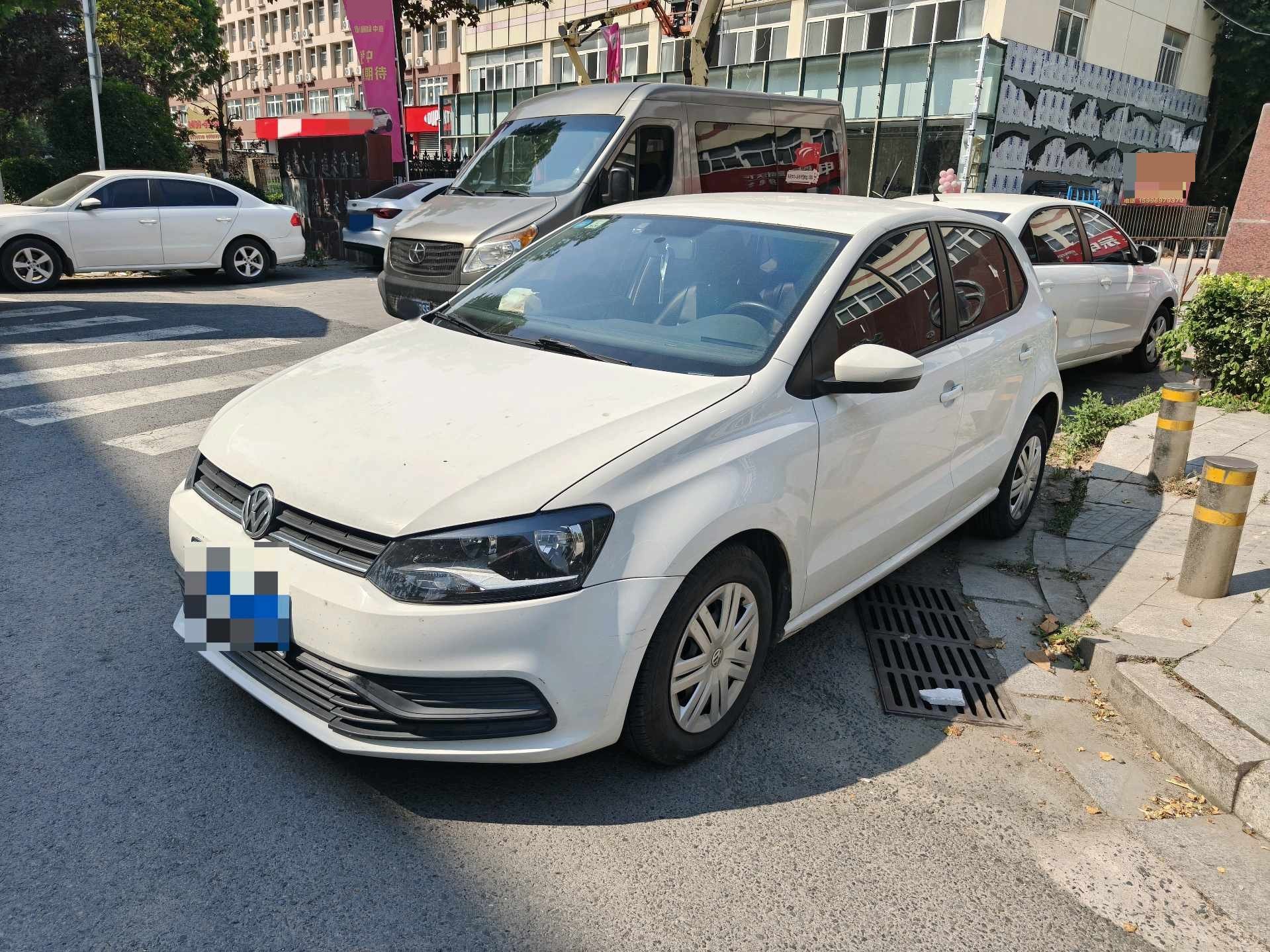 Volkswagen Polo 2018 car image 
