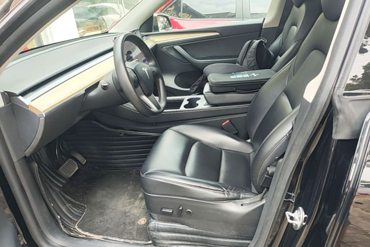 Tesla Model Y 2021 #19 Tesla Model Y 2021 car image #19
