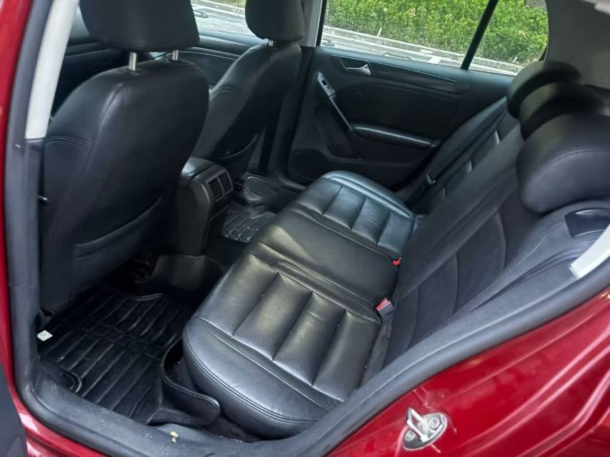 Volkswagen Golf 2013 car image #7
