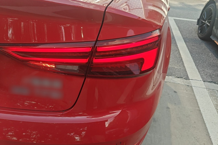 Audi A3 2019 car image #8