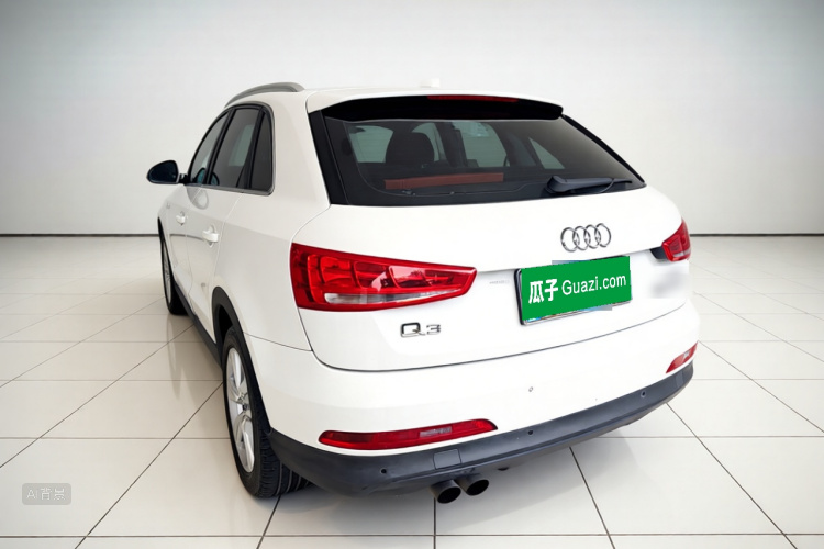 Audi Q3 2015 car image #5