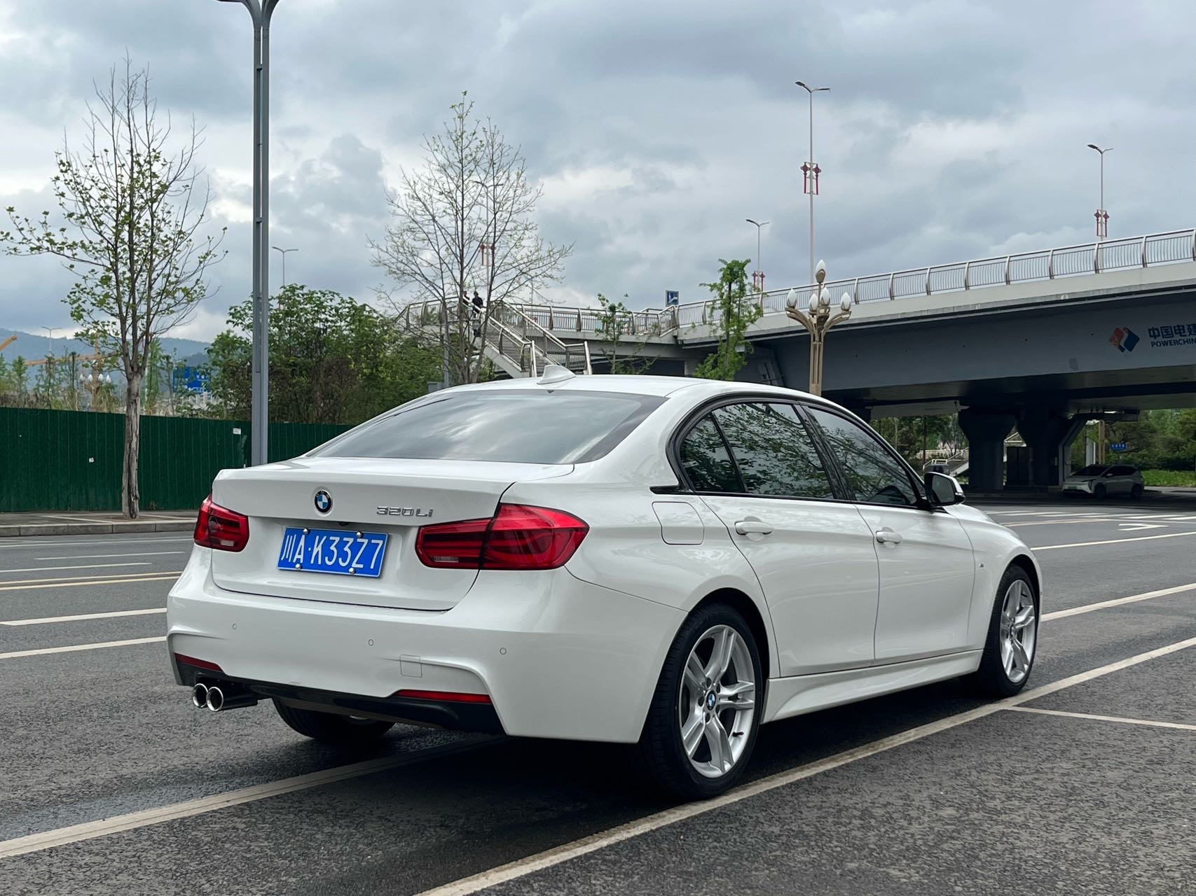 BMW 3 Series 2018 #5 BMW 3 Series 2018 car image #5