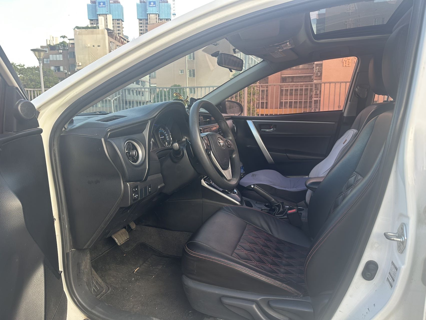 Toyota Corolla 2018 car image #6