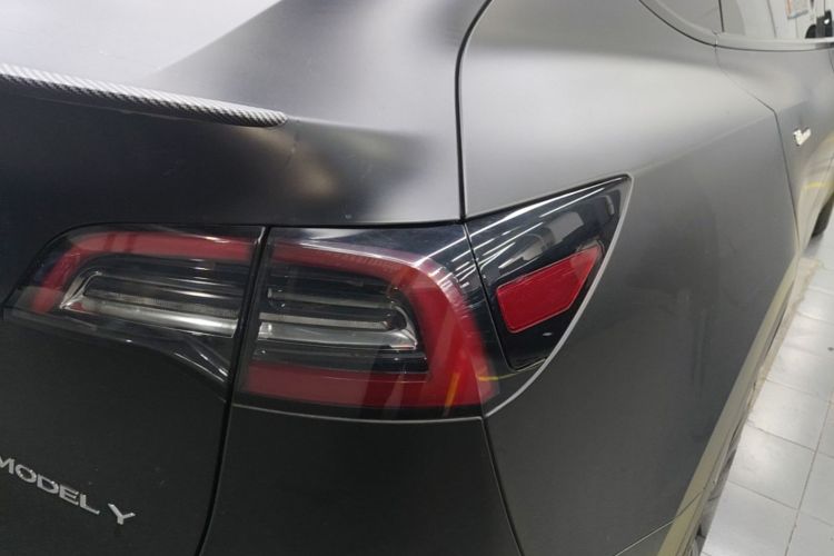 Tesla Model Y 2024 #8 Tesla Model Y 2024 immagine di auto #8