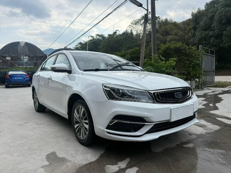 GEELY Emgrand 2019 car image #2