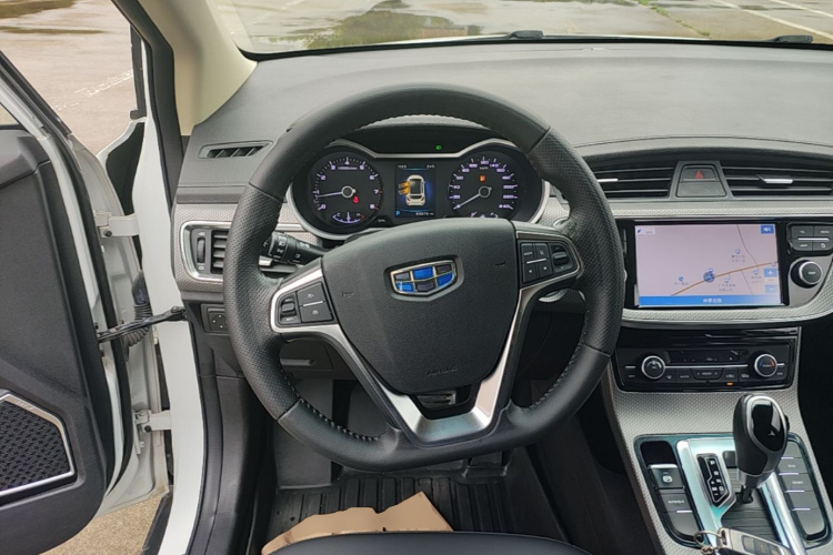 GEELY Emgrand GS 2017 car image #15