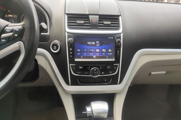 GEELY Emgrand 2015 car image #19