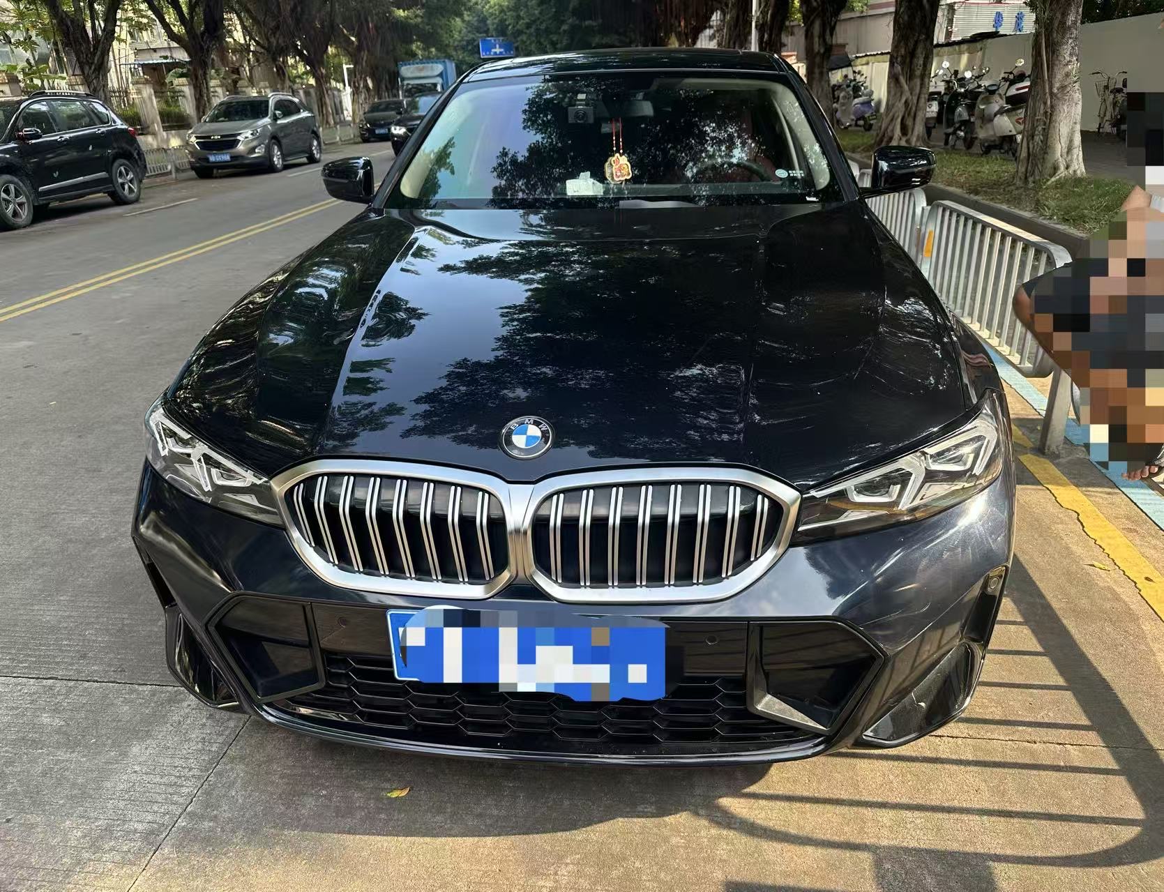 BMW 3 Series 2023 immagine di auto #2