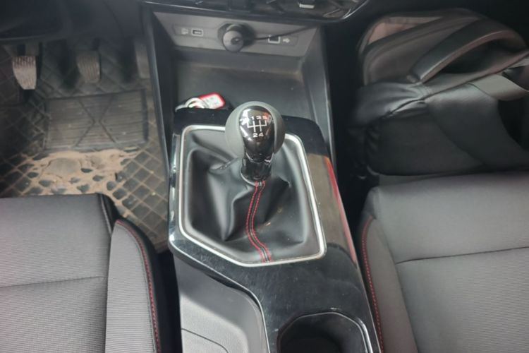 MG 5 2024 #14 MG 5 2024 car image #14