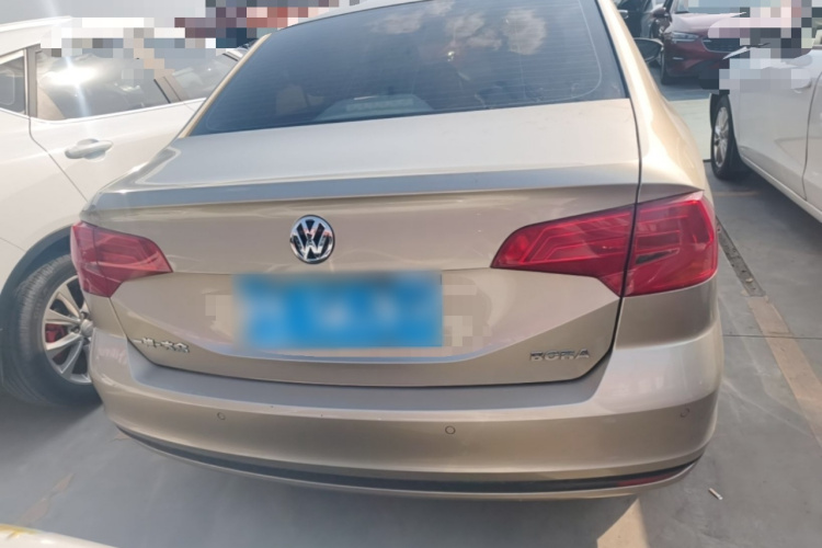 Volkswagen Bora 2021 car image #6