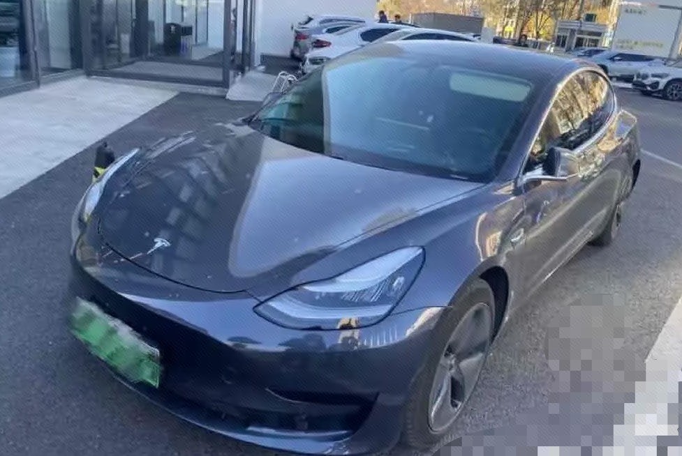 Tesla Model 3 2023 car image 