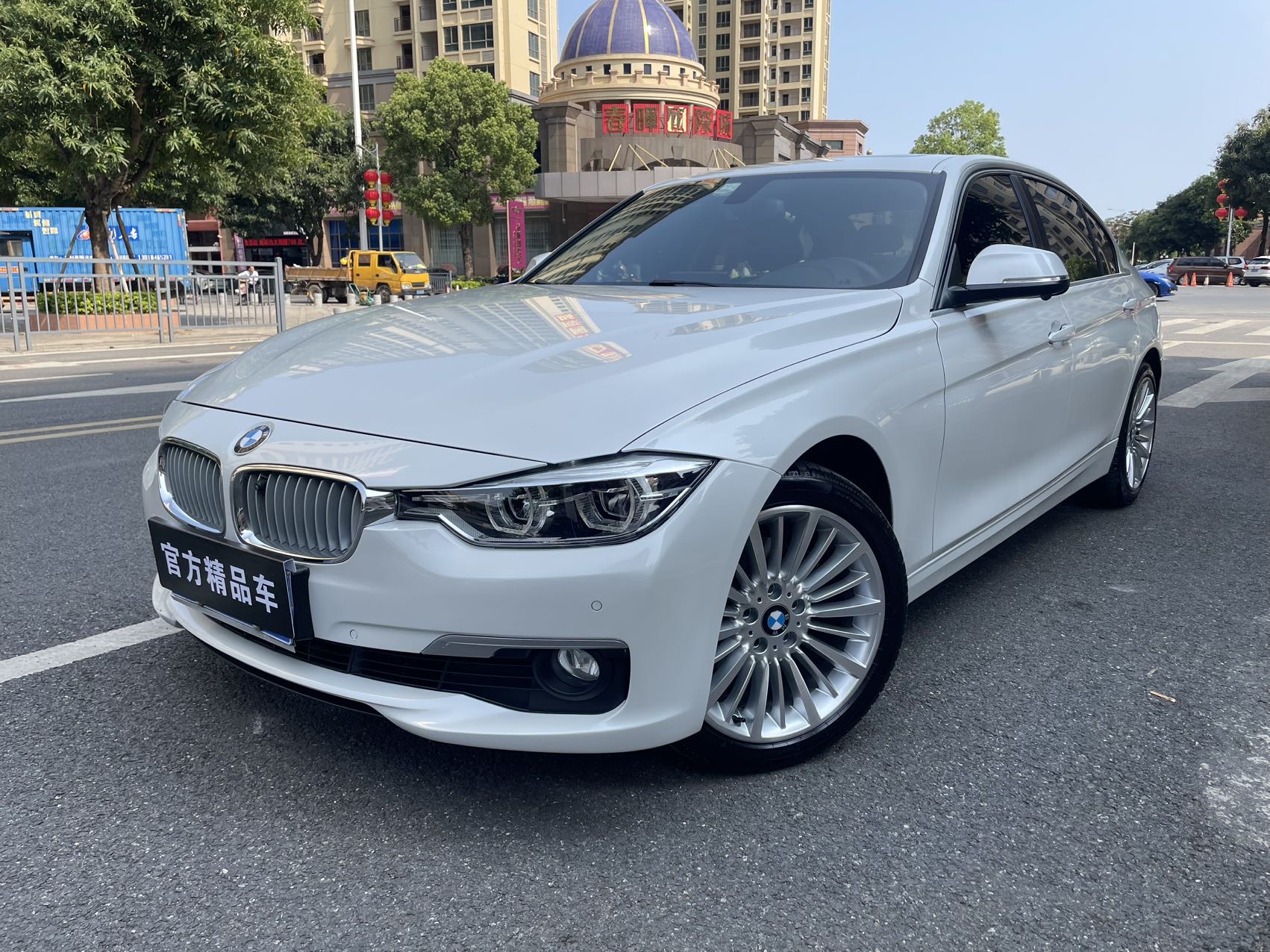 BMW 3 Series 2018 #2 BMW 3 Series 2018 car image #2