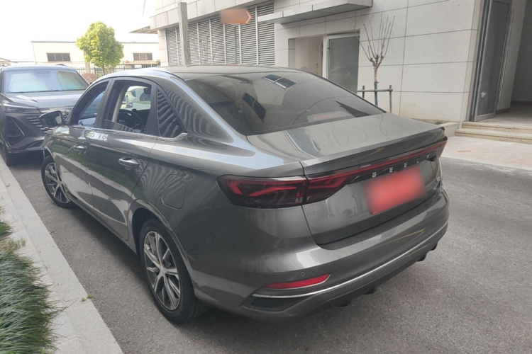 GEELY Emgrand 2024 car image #5