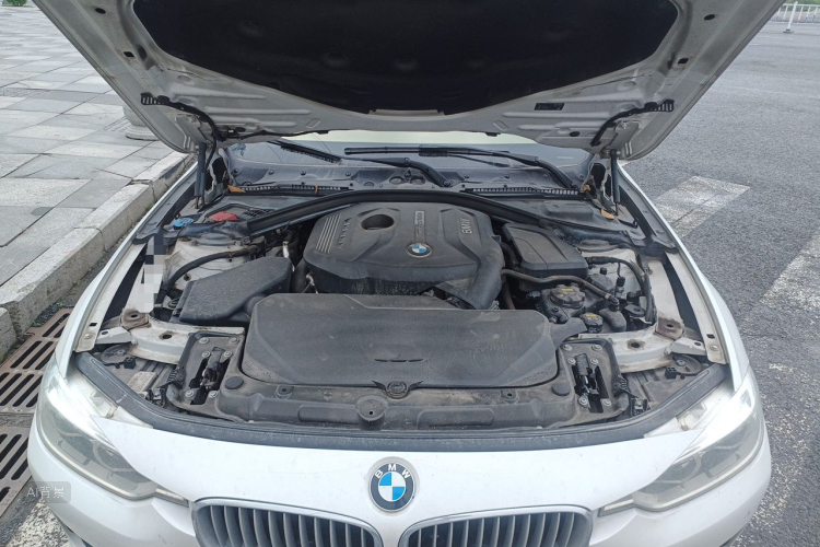 BMW 3 Series 2019 #22 BMW 3 Series 2019 car image #22