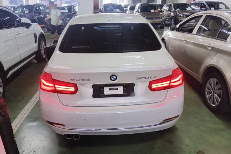 BMW 3 Series 2017 #6 BMW 3 Series 2017 car image #6