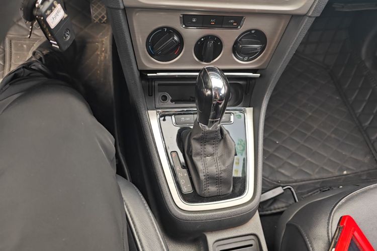 Volkswagen Lavida 2015 #18 Volkswagen Lavida 2015 car image #18