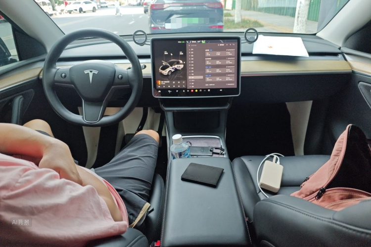 Tesla Model Y 2023 #11 Tesla Model Y 2023 immagine di auto #11