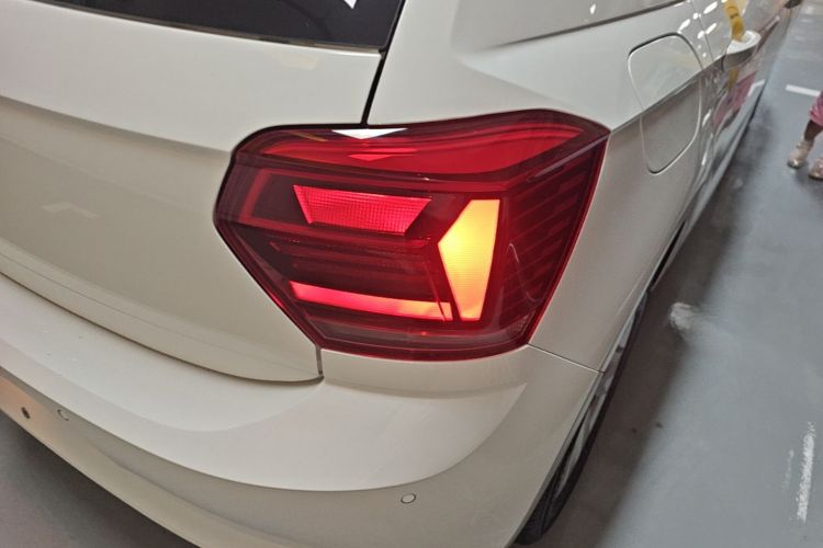 Volkswagen Polo 2023 car image #8