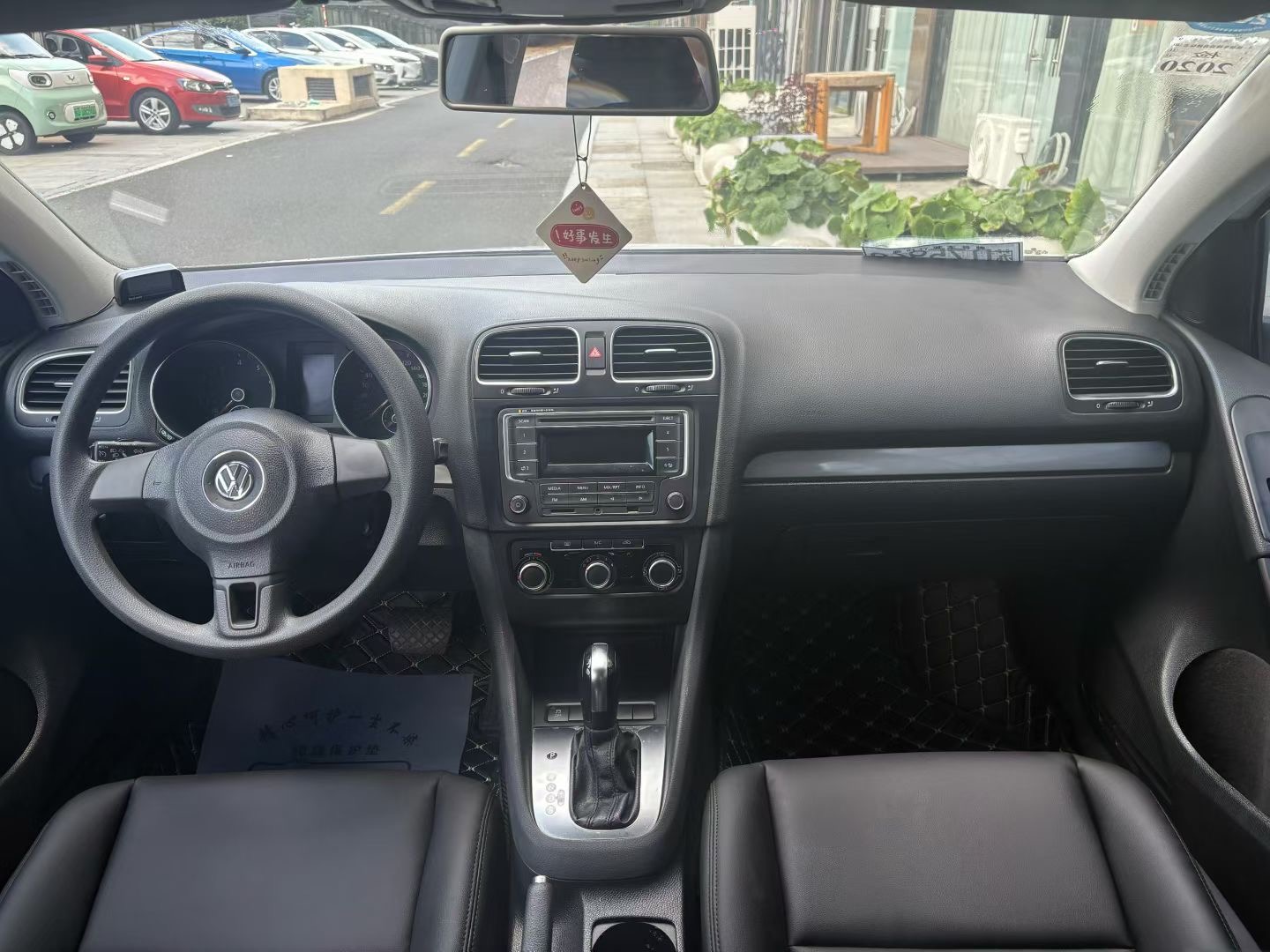 Volkswagen Golf 2013 car image #9