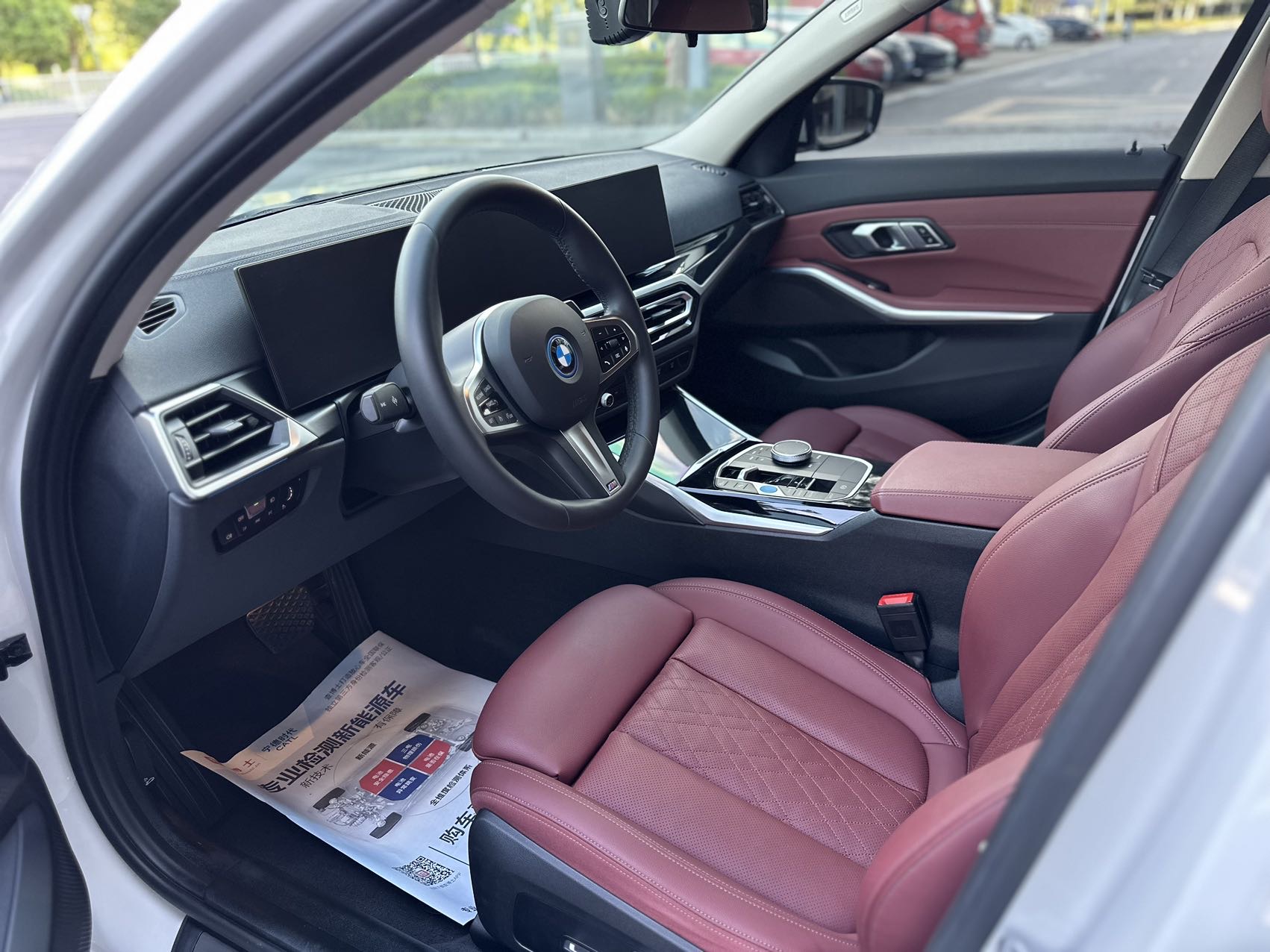 BMW i3 2024 car image #8