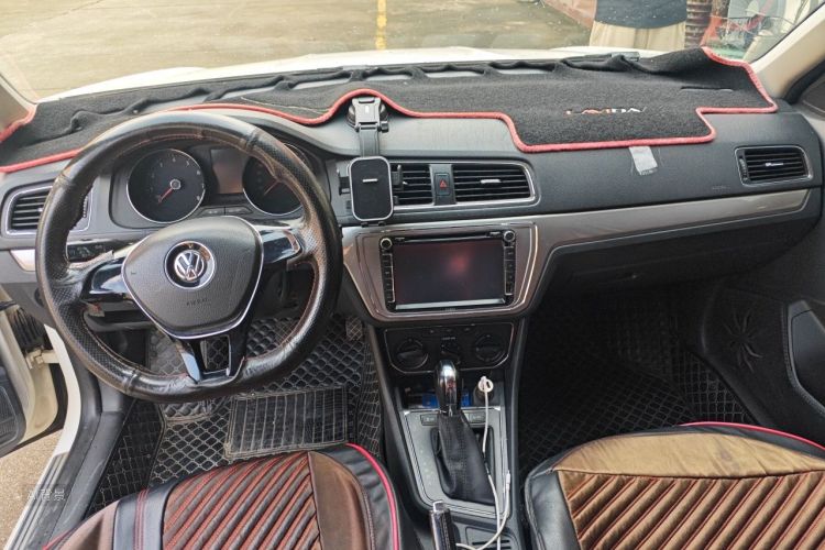 Volkswagen Lavida 2015 car image #11