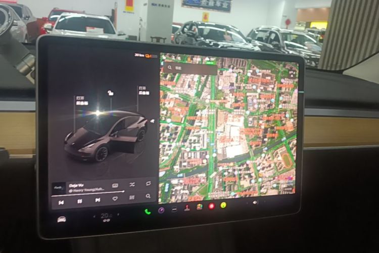 Tesla Model Y 2021 #13 Tesla Model Y 2021 car image #13