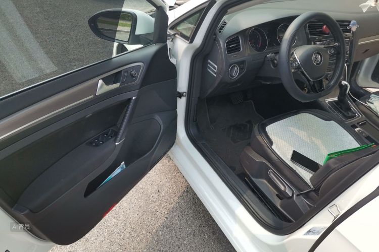 Volkswagen Golf 2016 car image #18