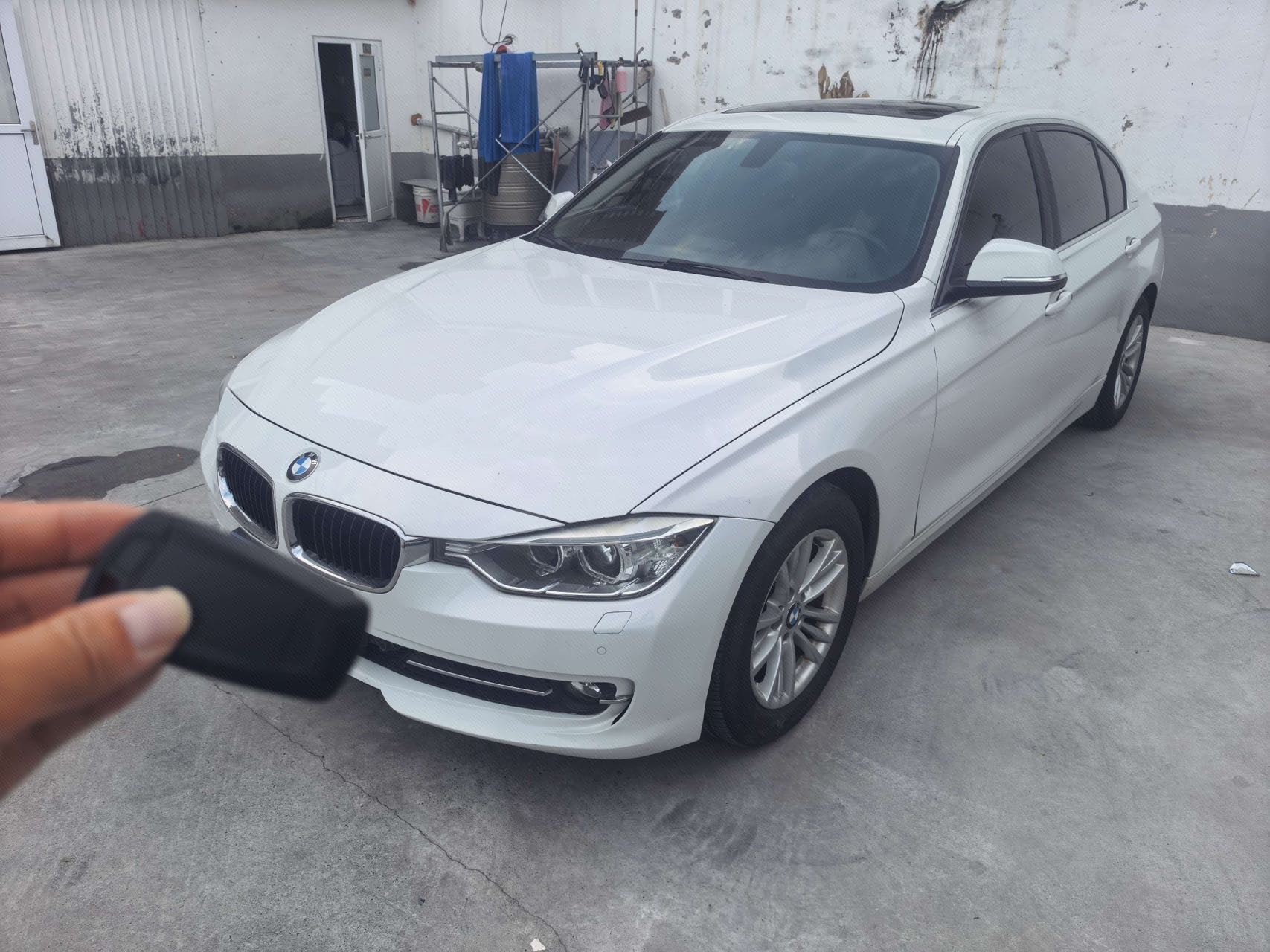 BMW 3 Series 2014 BMW 3 Series 2014 car image