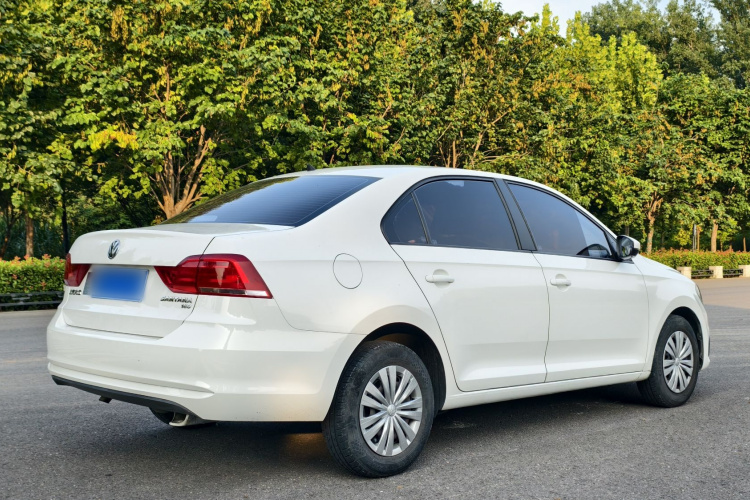 Volkswagen Santana 2018 car image #6
