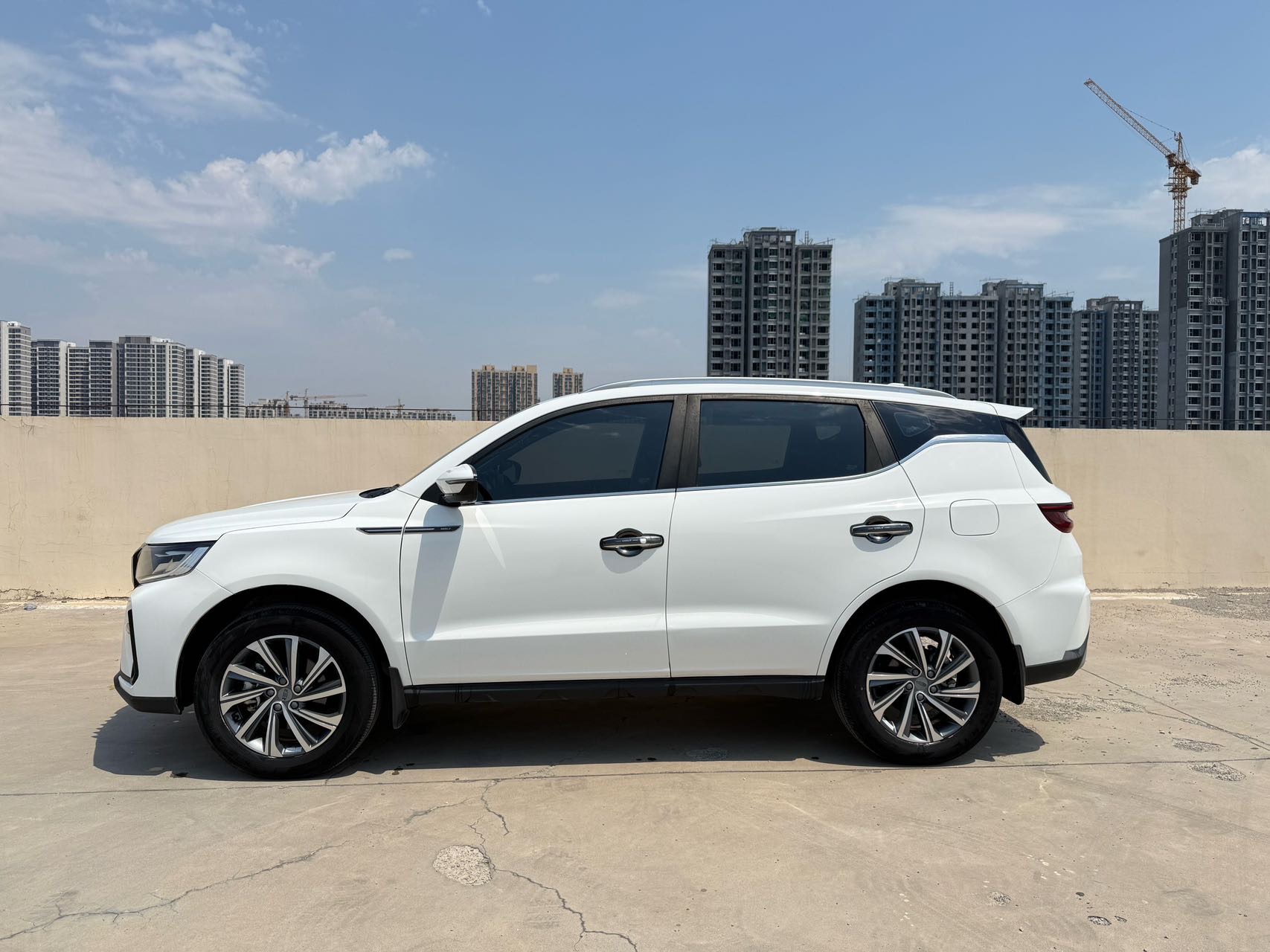 GEELY Vision X6 2023 car image #12