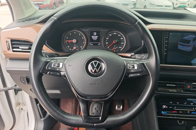 Volkswagen Tharu 2021 #11 Volkswagen Tharu 2021 car image #11