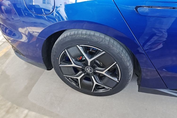 BYD Han 2022 car image #10