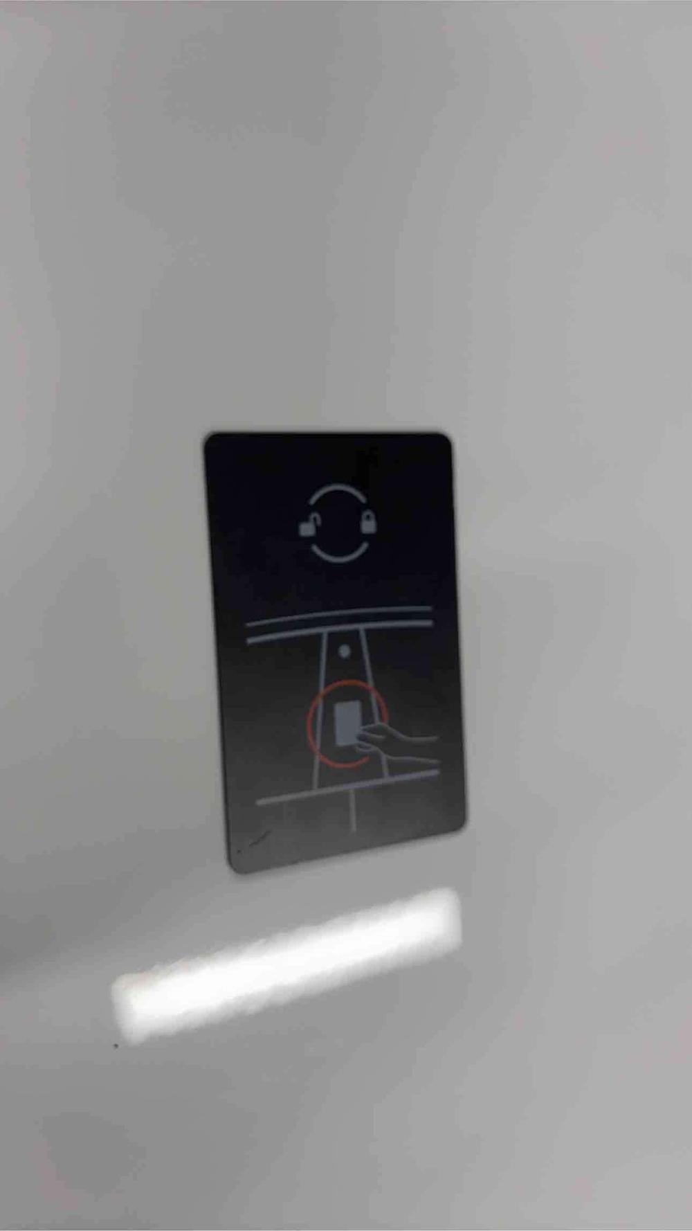 Tesla Model 3 2020 immagine di auto #10