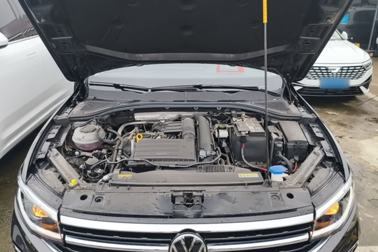 Volkswagen Bora 2024 صورة سيارة #22