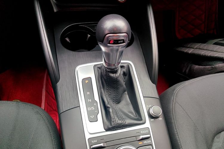 Audi A3 2017 car image #14
