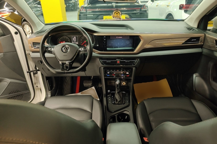 Volkswagen Tharu 2022 صورة سيارة #10
