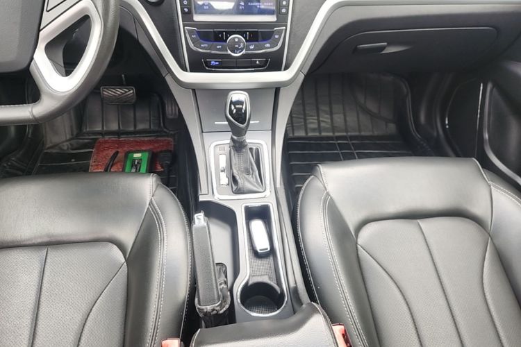 GEELY Emgrand 2016 #14 GEELY Emgrand 2016 immagine di auto #14