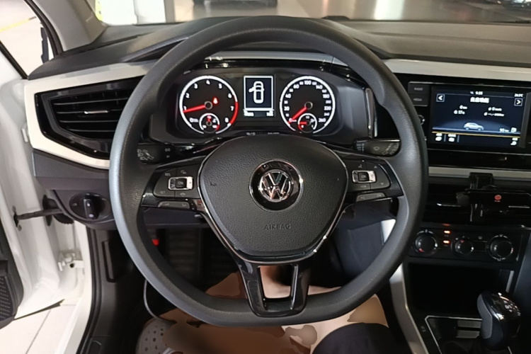 Volkswagen Polo 2019 #11 Volkswagen Polo 2019 car image #11