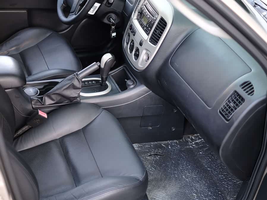 Ford Escape (Imported) 2007 immagine di auto #60