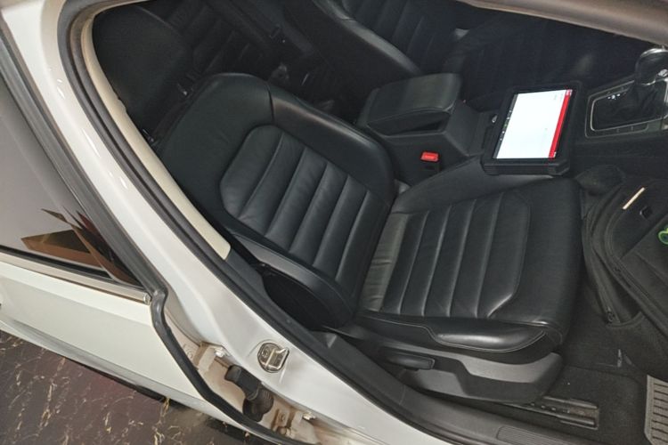 Volkswagen Golf 2016 car image #24