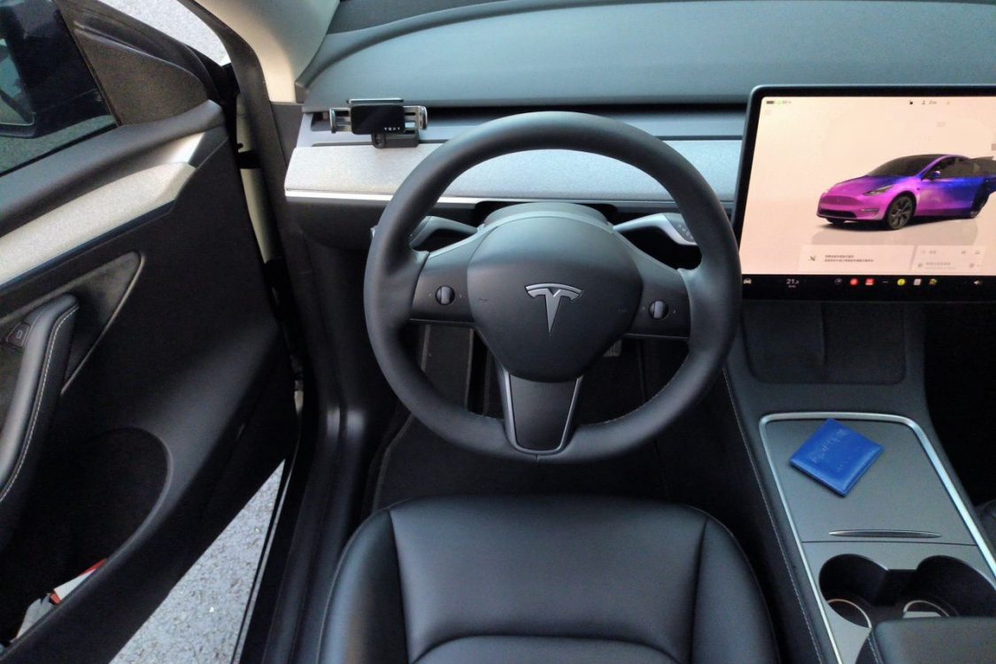 Tesla Model Y 2024 #22 Tesla Model Y 2024 car image #22