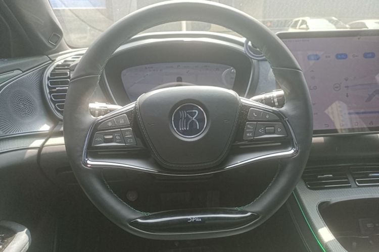BYD Han 2022 car image #11